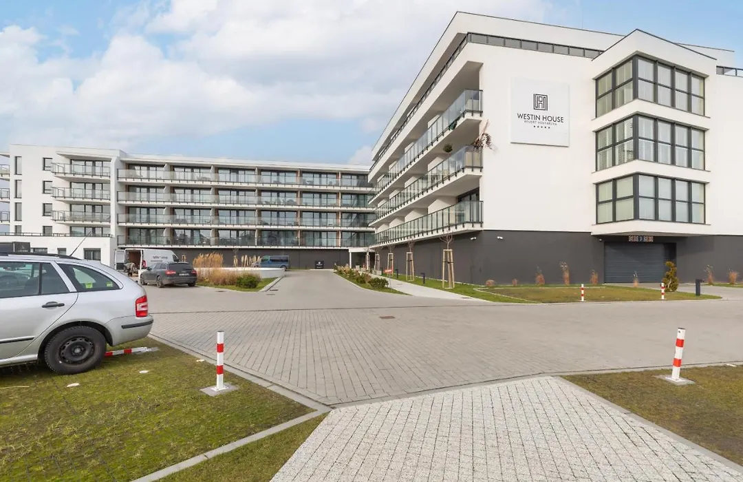Westin House Resort Apartment Kołobrzeg by Noclegi Renters-1